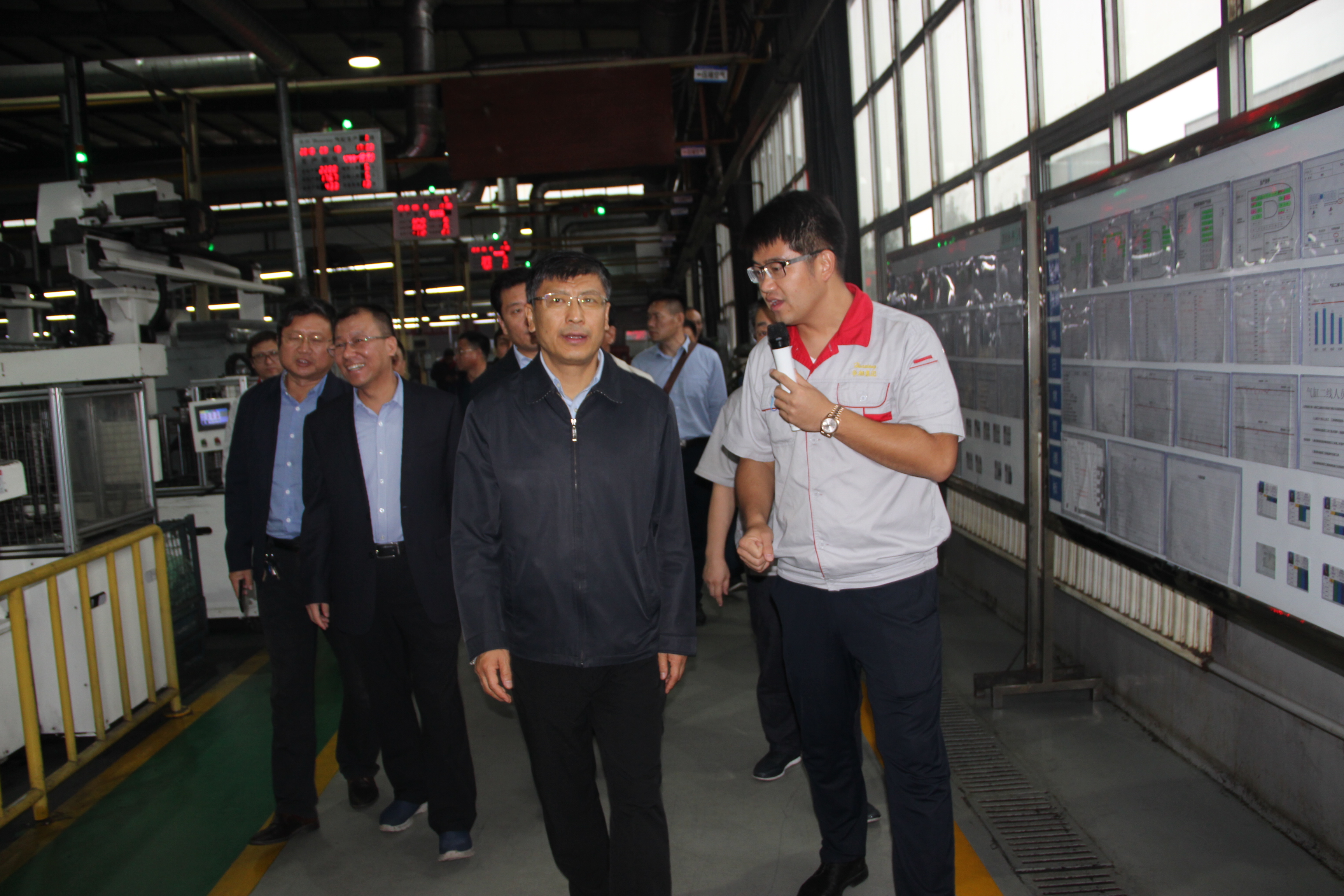 省委組織部副部長(zhǎng)、省人社廳廳長(zhǎng)盧建明一行到我司調(diào)研指導(dǎo)